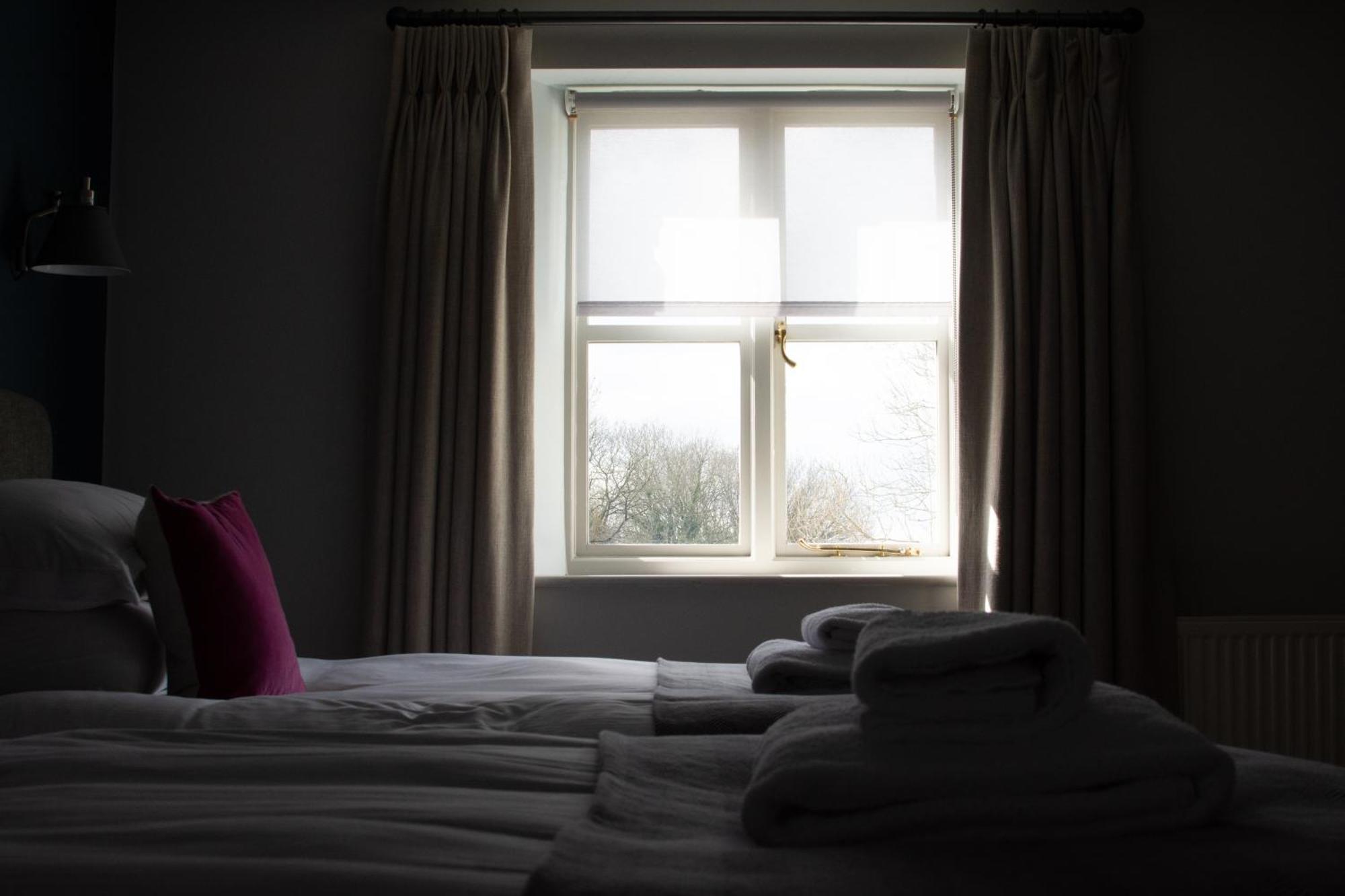 The Stump Hotel Cirencester Room photo
