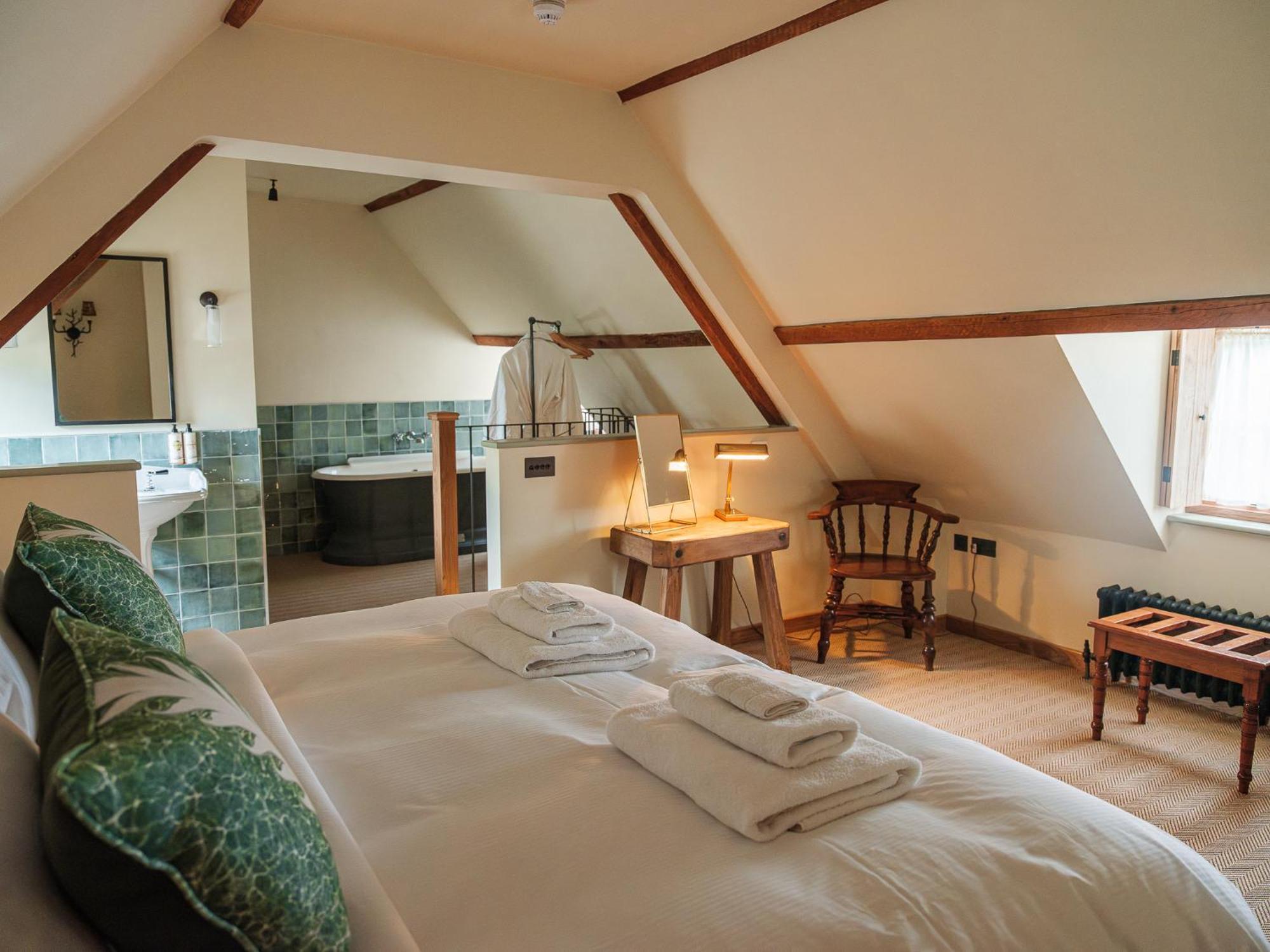 The Stump Hotel Cirencester Room photo